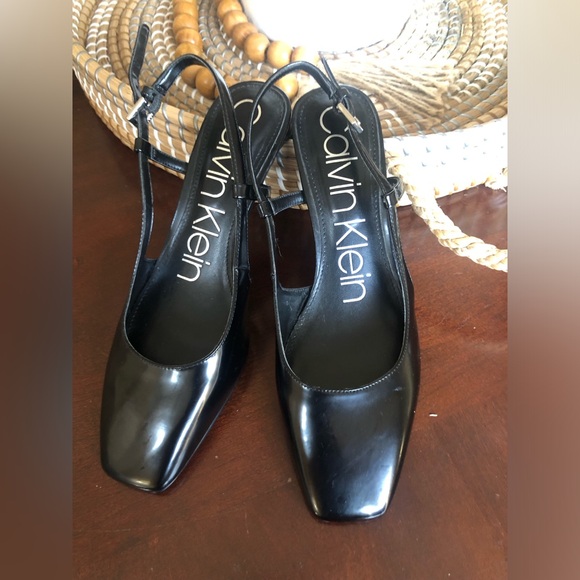 Calvin Klein Glossy Black Slingback block heels - Picture 4 of 8